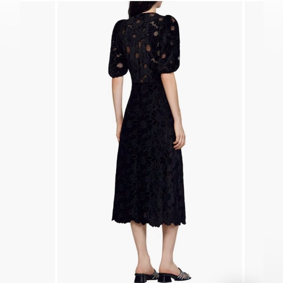 Sandro Ellen Velvet Scallop Maxi Black Noir Floral
Black Dress size 40/10 NWOT - Picture 8 of 16